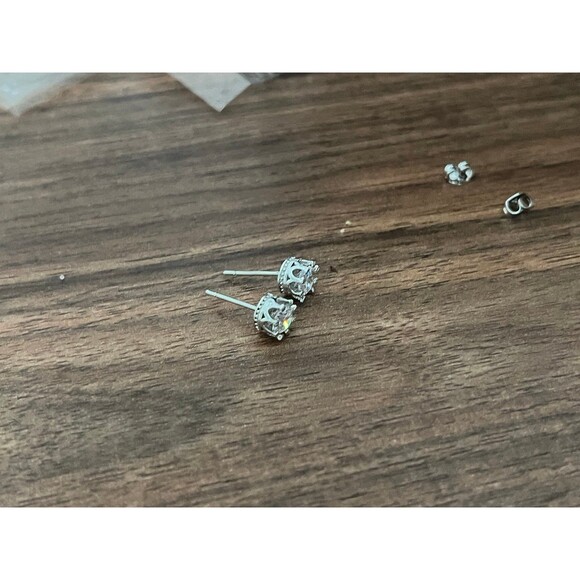 Women’s Earrings White Stone CZ Silver color Tiara Crown Earrings new - Picture 3 of 3